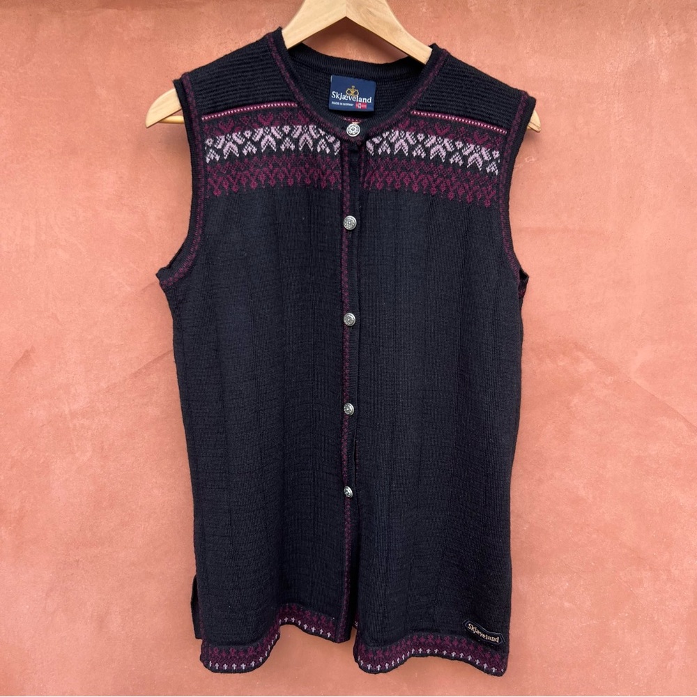 Stylish Black and Purple Knit Tank Top